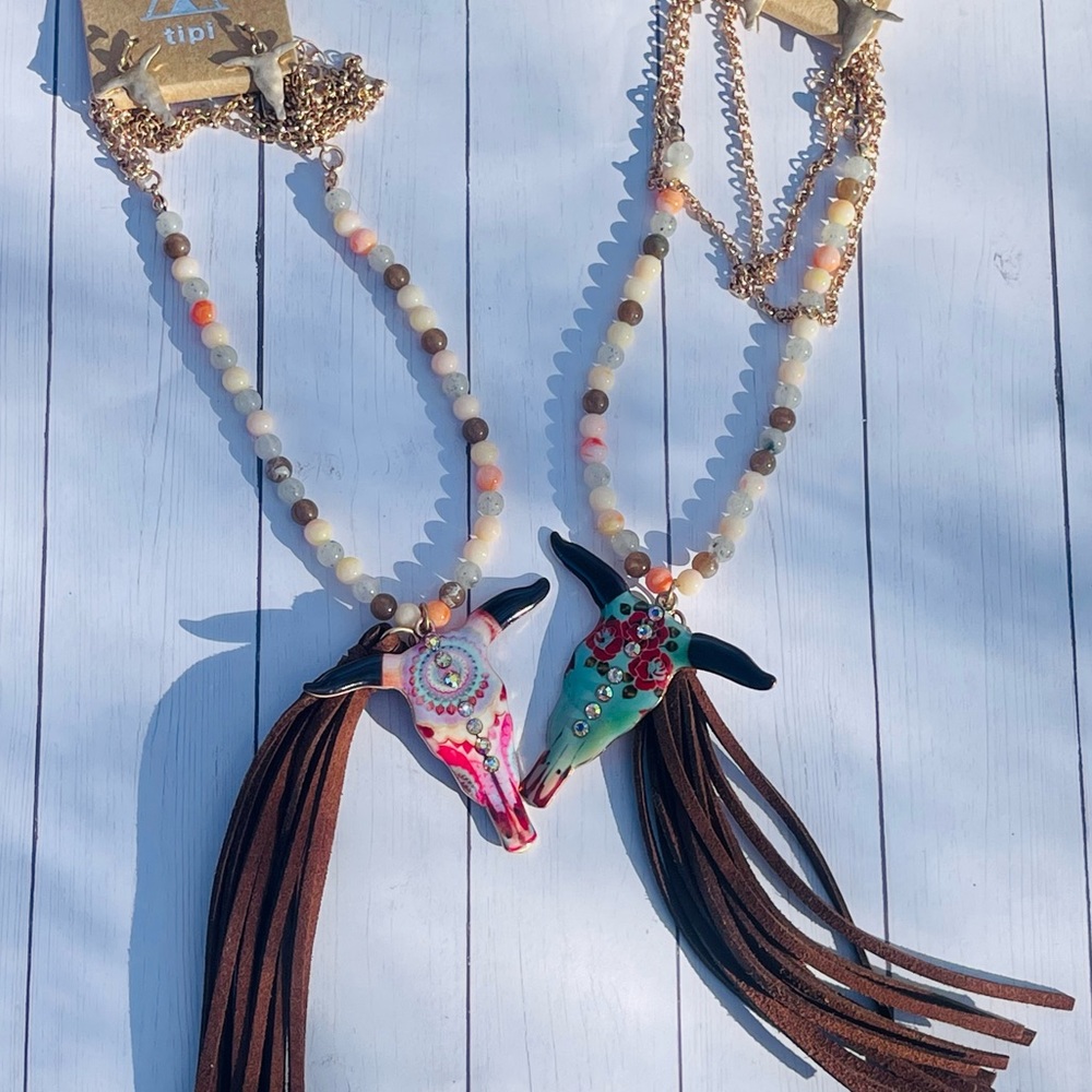 Cow skull Neck/Earrings